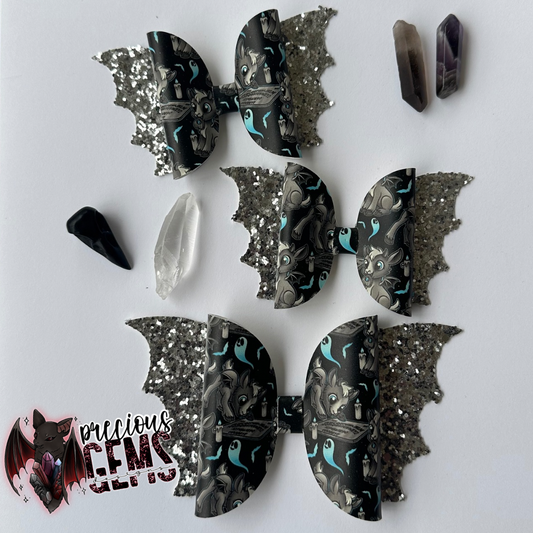 Spellbound Baphy blue bat bow